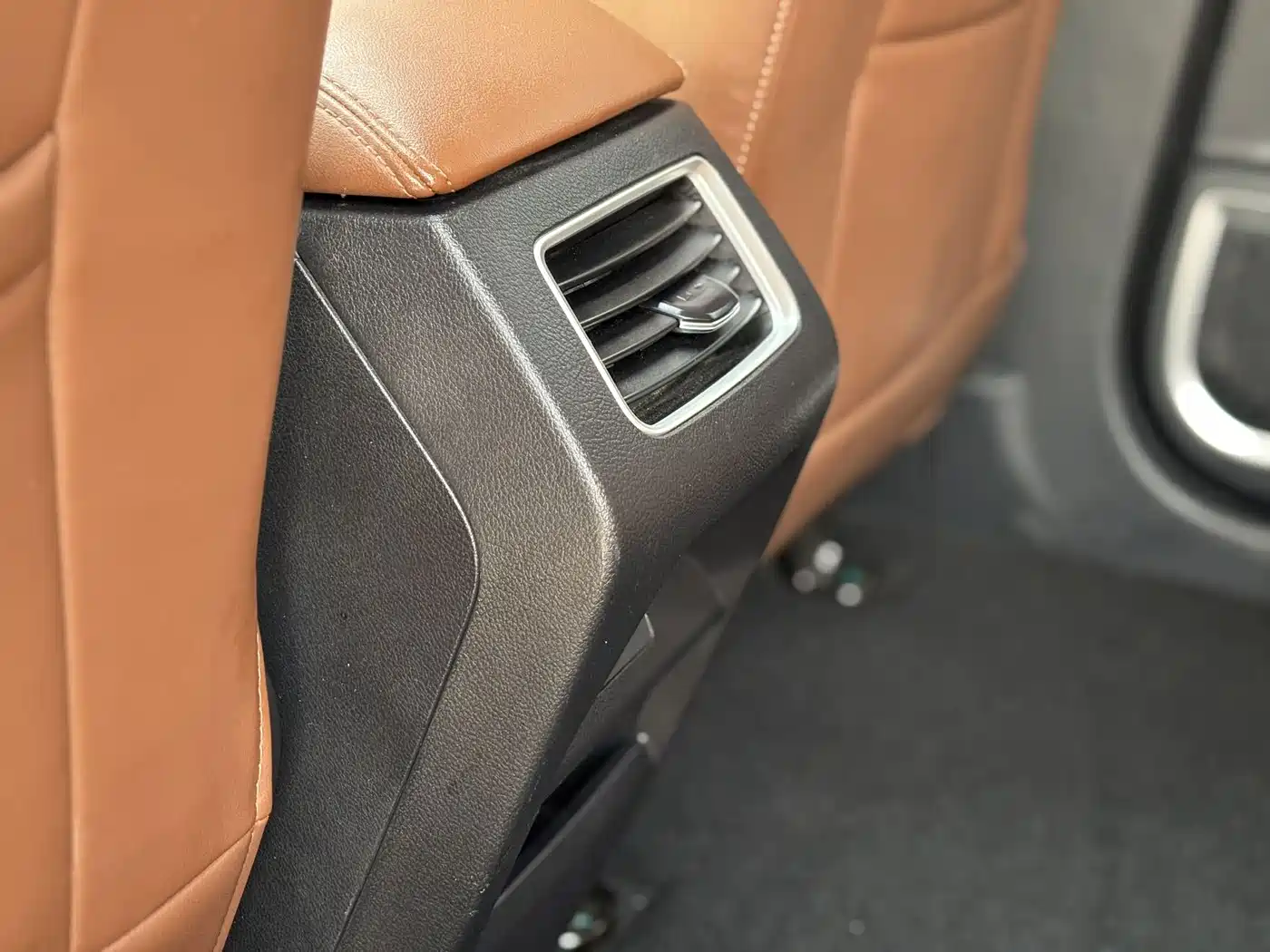 GEELY AUTOMOBILE VISION X6