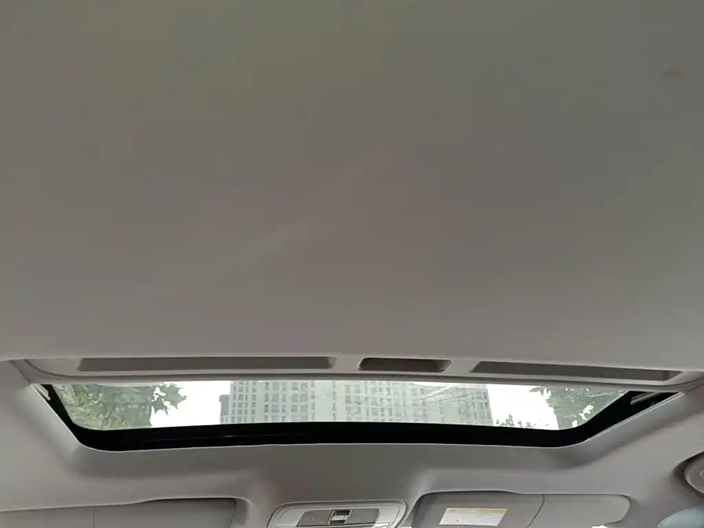 Roewe i6 2017 2017 20T Auto Flagship Edition