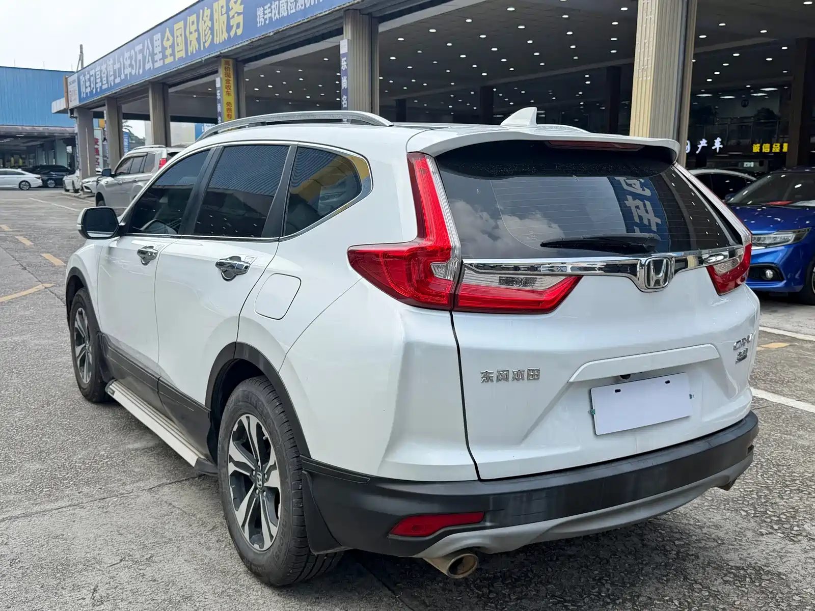Фото 10 - Honda CR-V