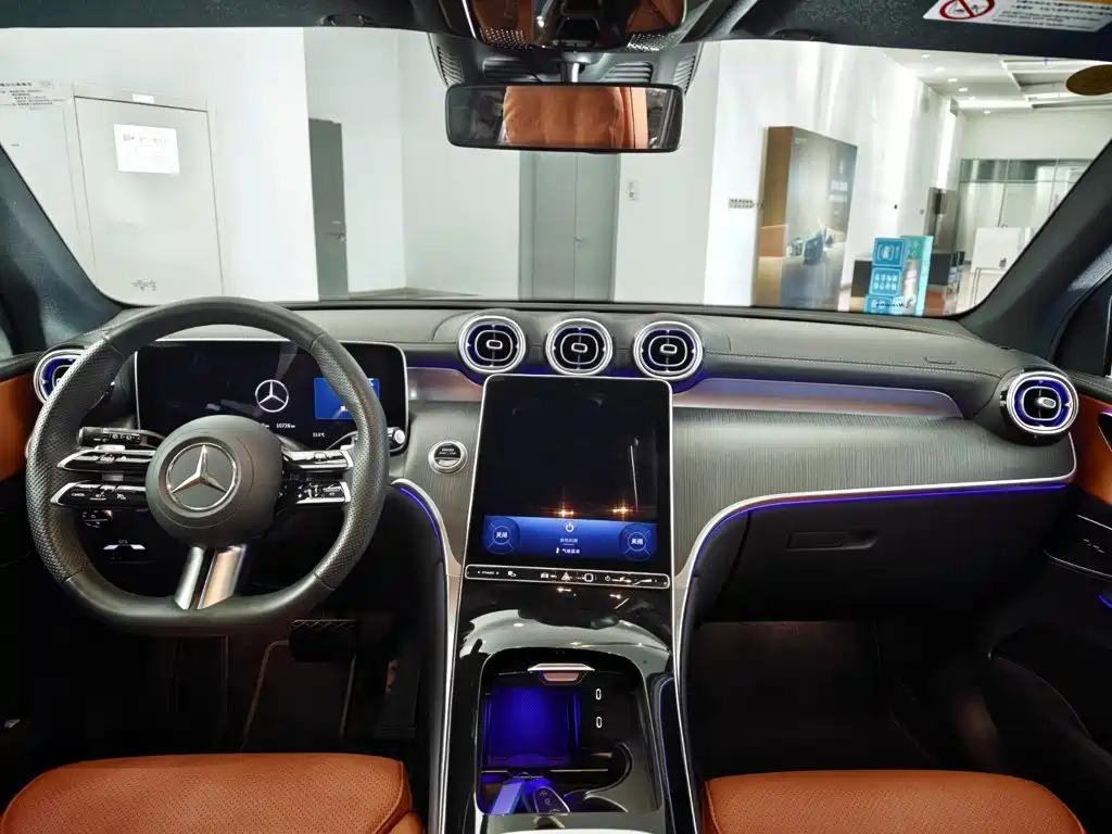 Фото 9 - Mercedes-Benz GLC