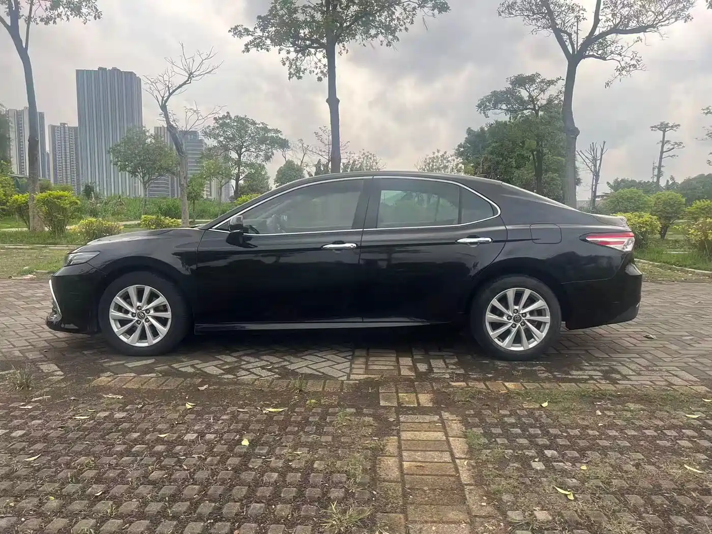 Toyota Camry 2021 2.0G Luxury Edition фото 14
