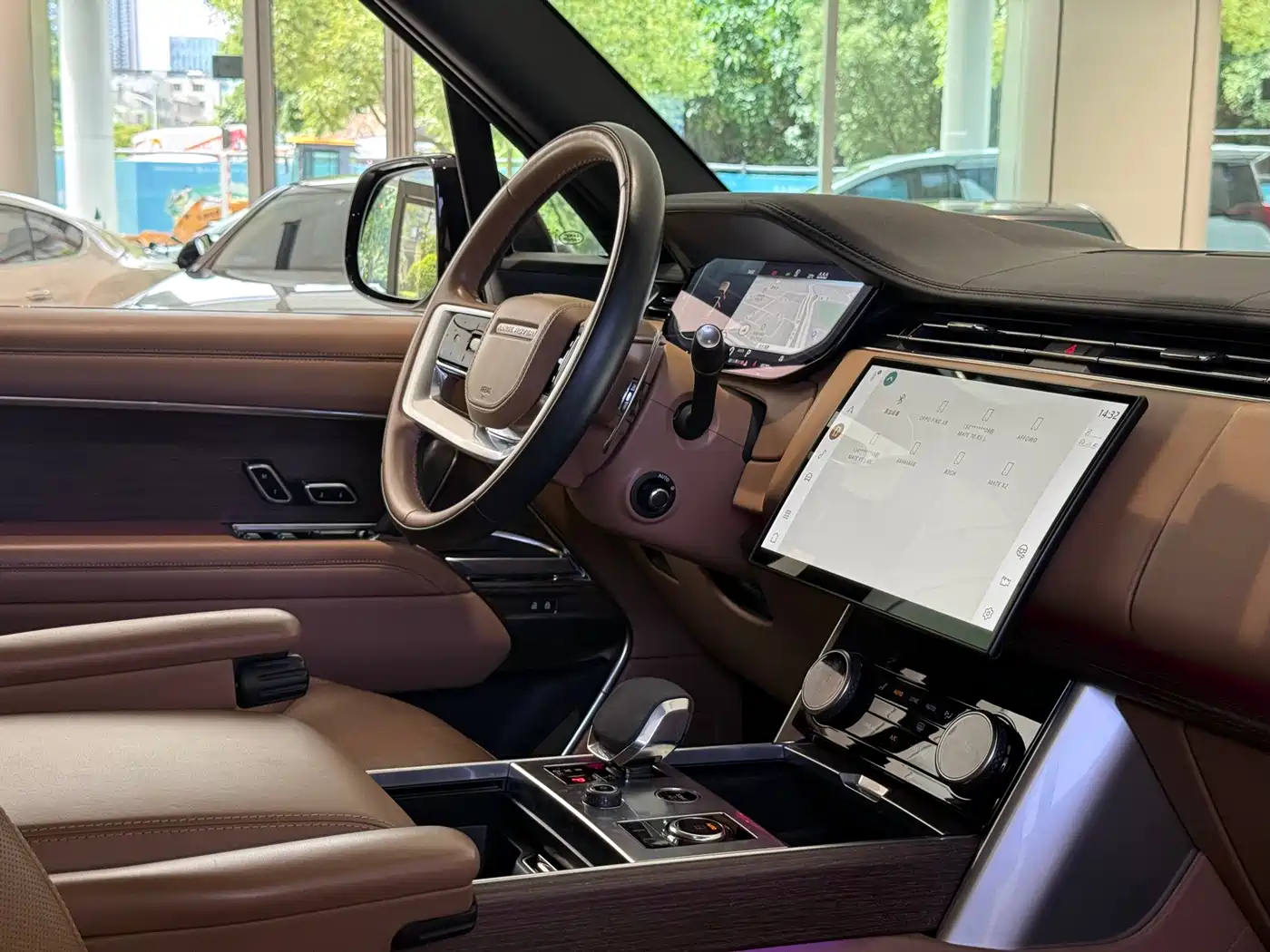 LAND ROVER RANGE ROVER
