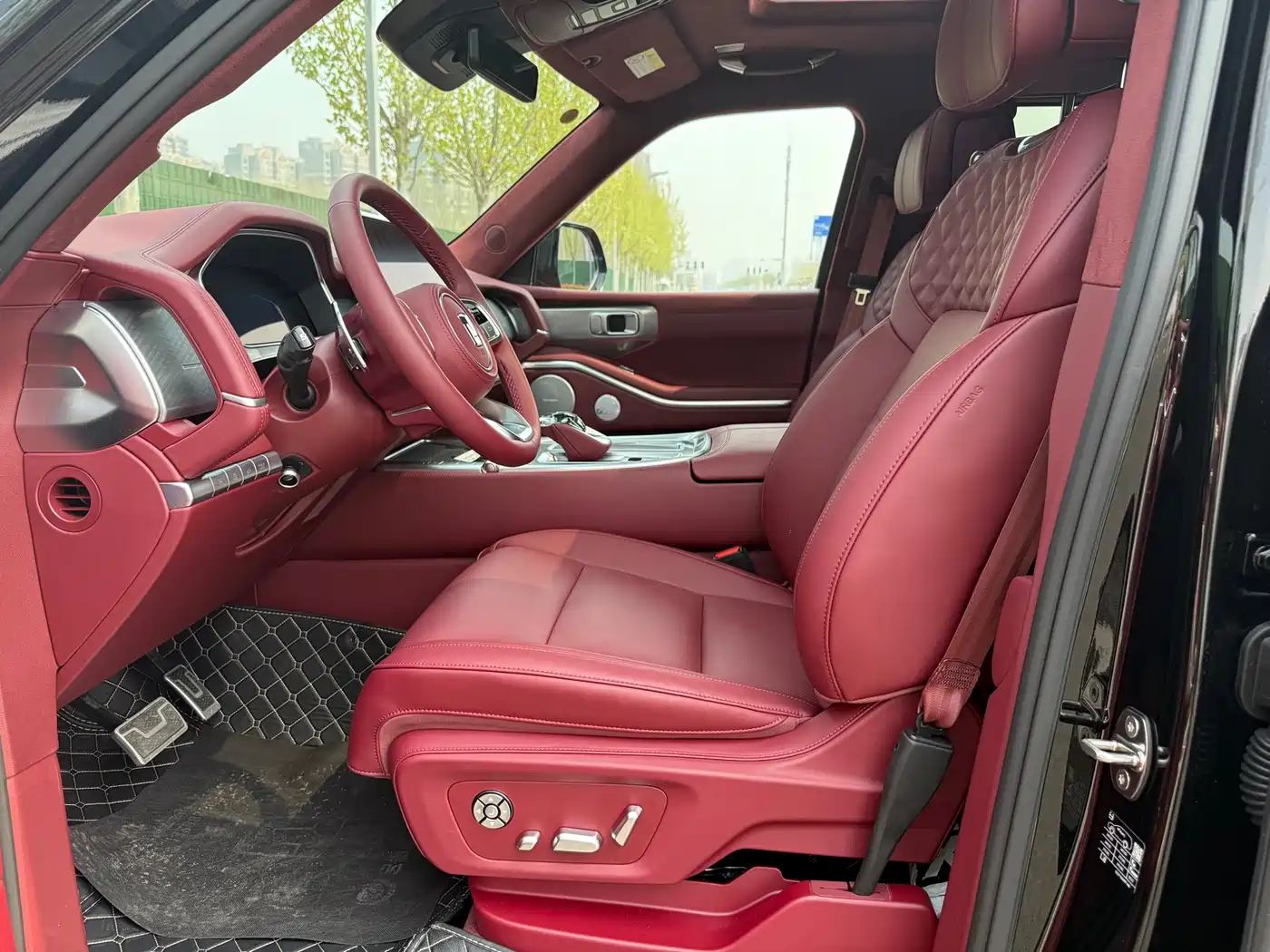 TANK TANK 700 NEW ENERGY