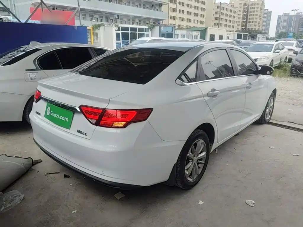 Photo 7 - Geely Emgrand GL