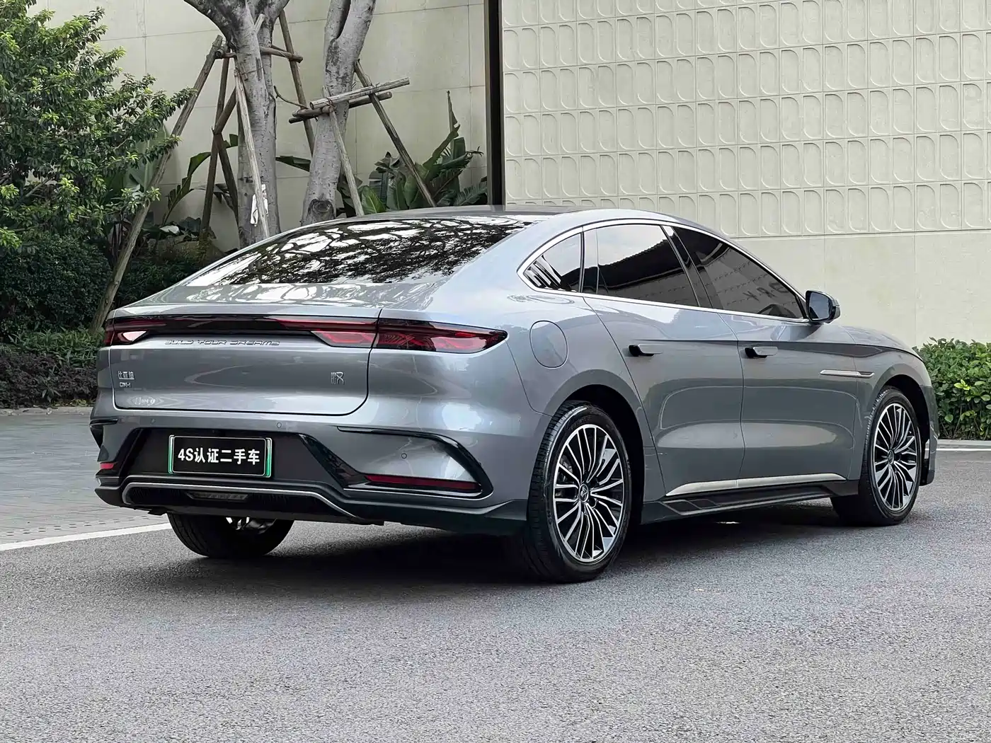 BYD HAN