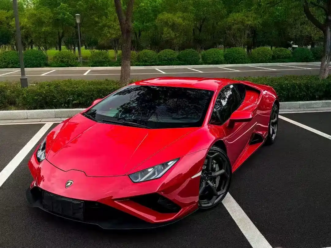 LAMBORGHINI HURACÁN