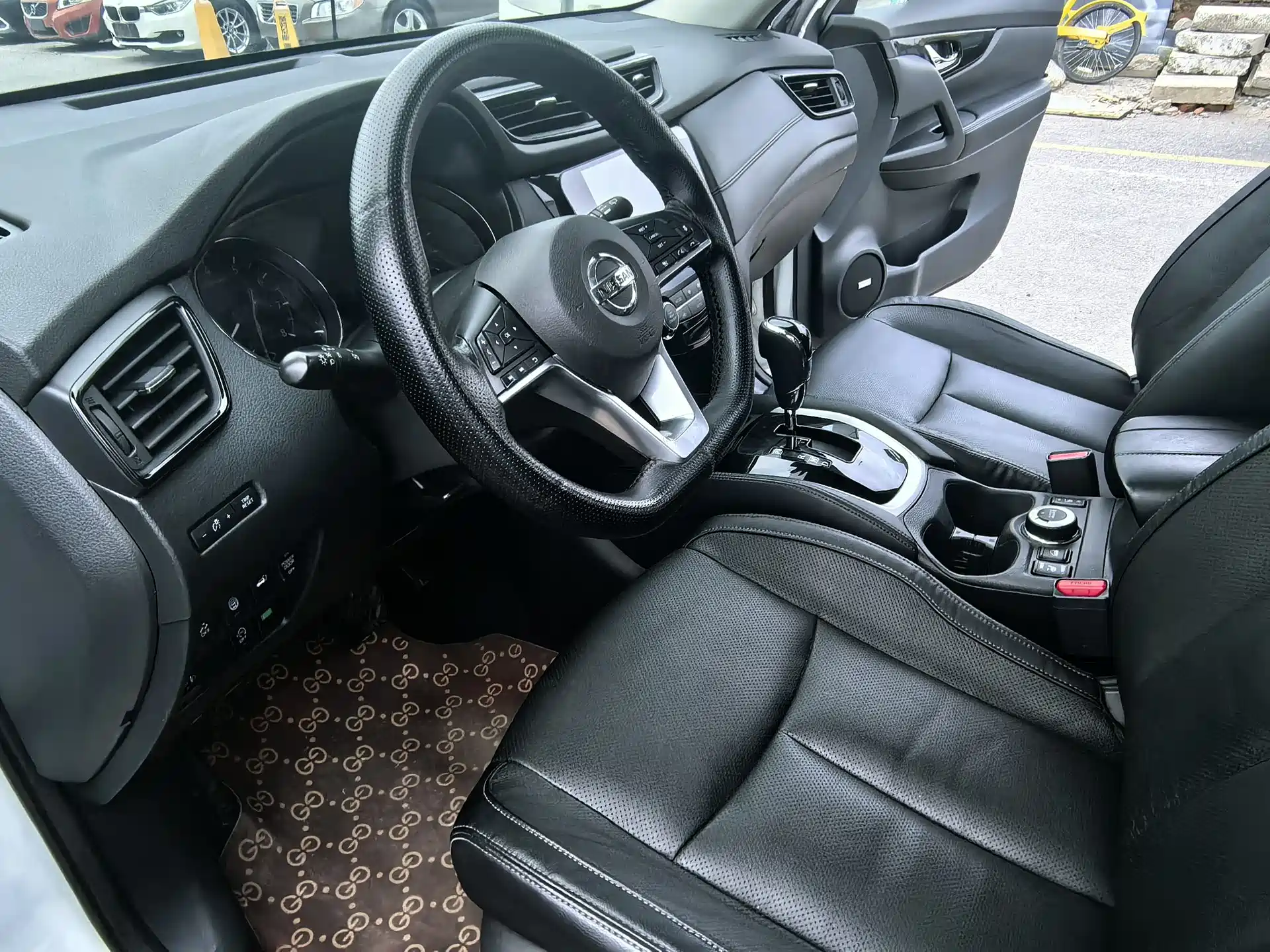 Фото 8 - Nissan X-Trail