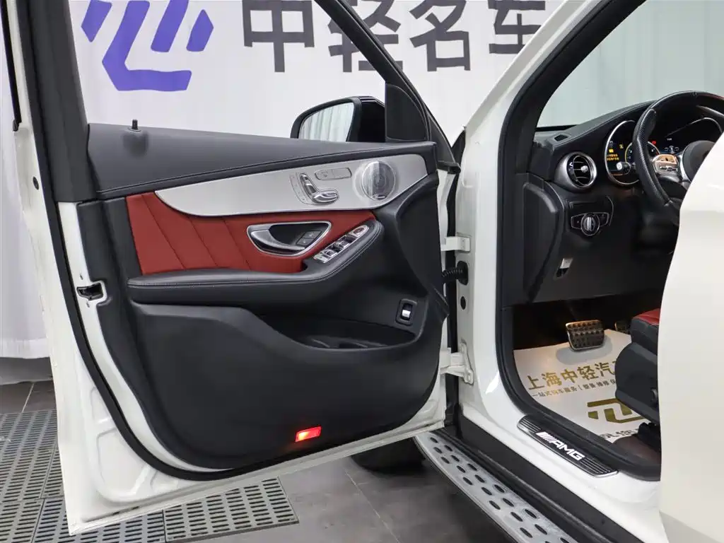 MERCEDES-BENZ GLC AMG