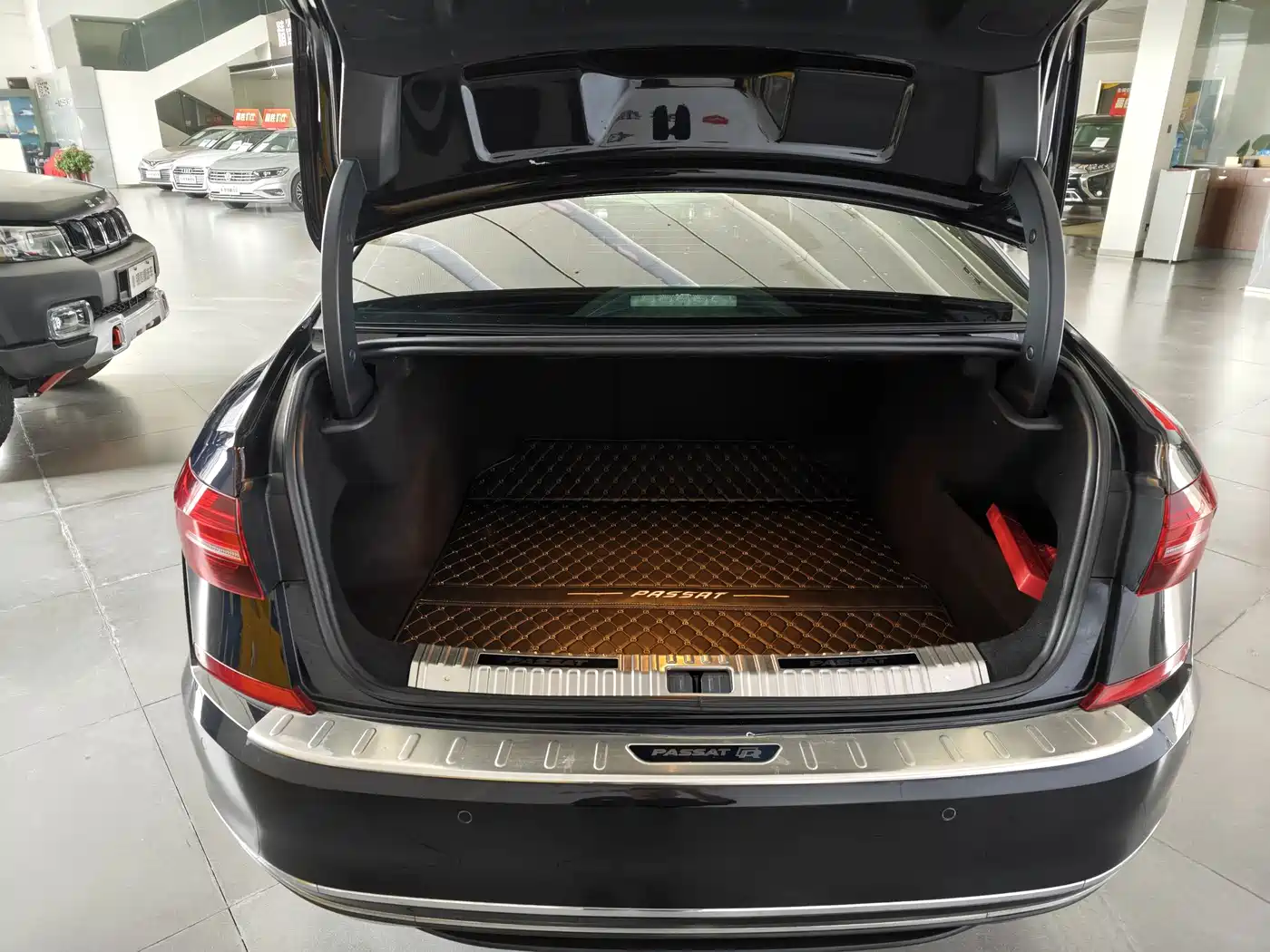 Volkswagen Passat 2019 330TSI Elite Version China VI фото 18