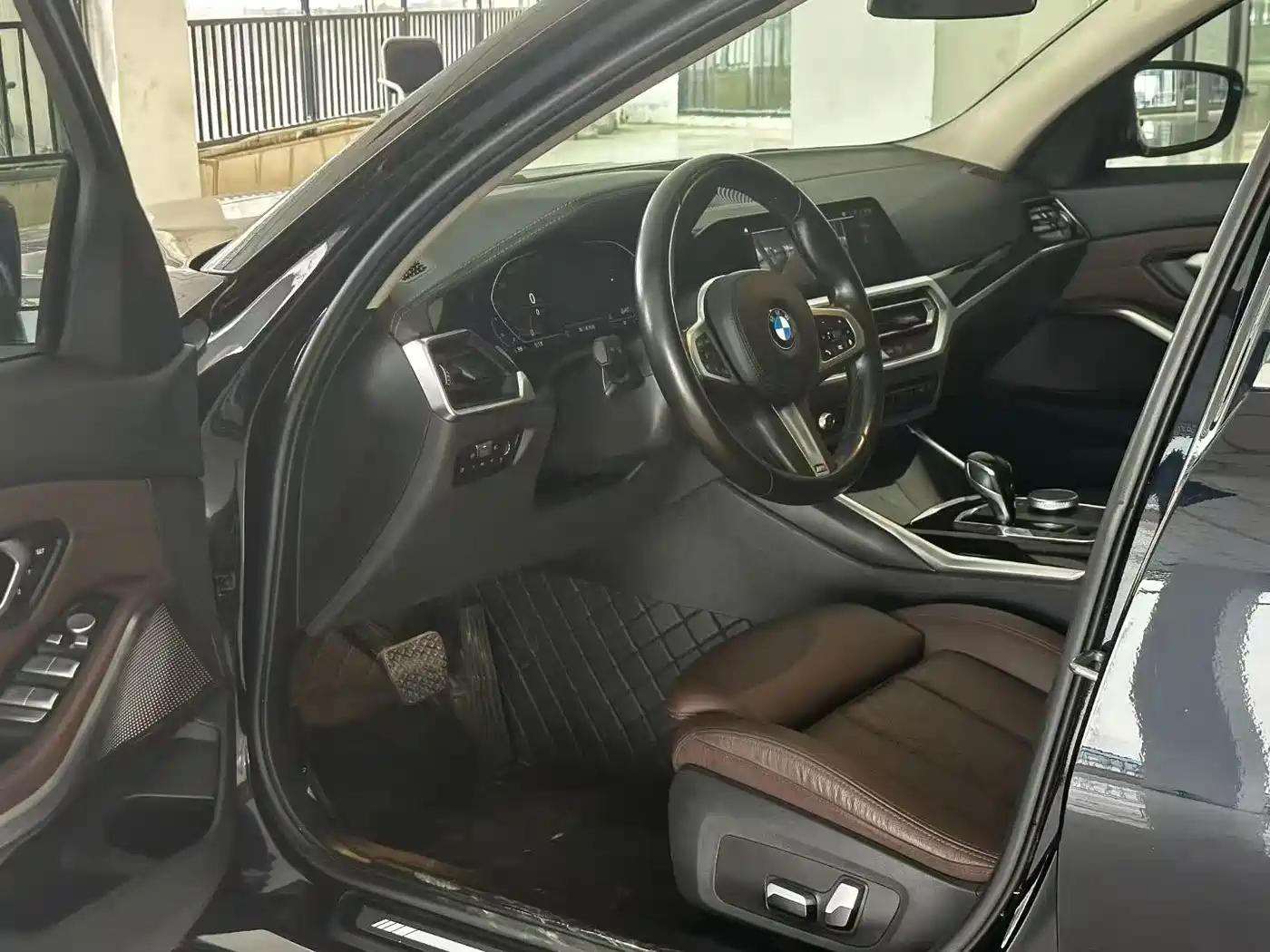 BMW 3 Series 2022 320Li M Sport Package фото 6