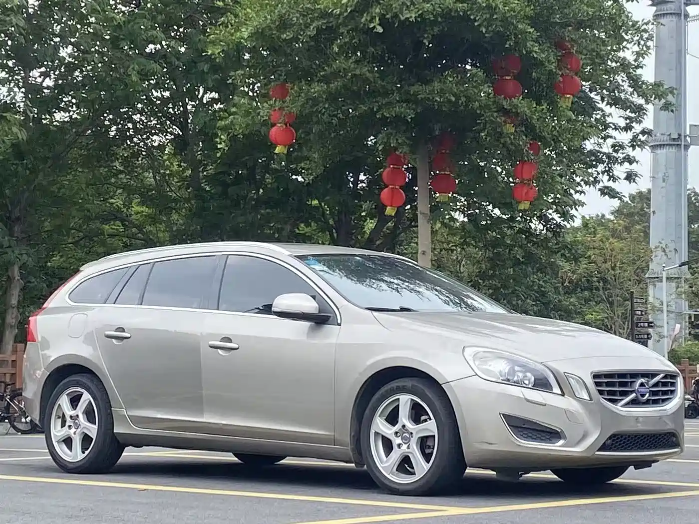 Фото 3 - Volvo V60