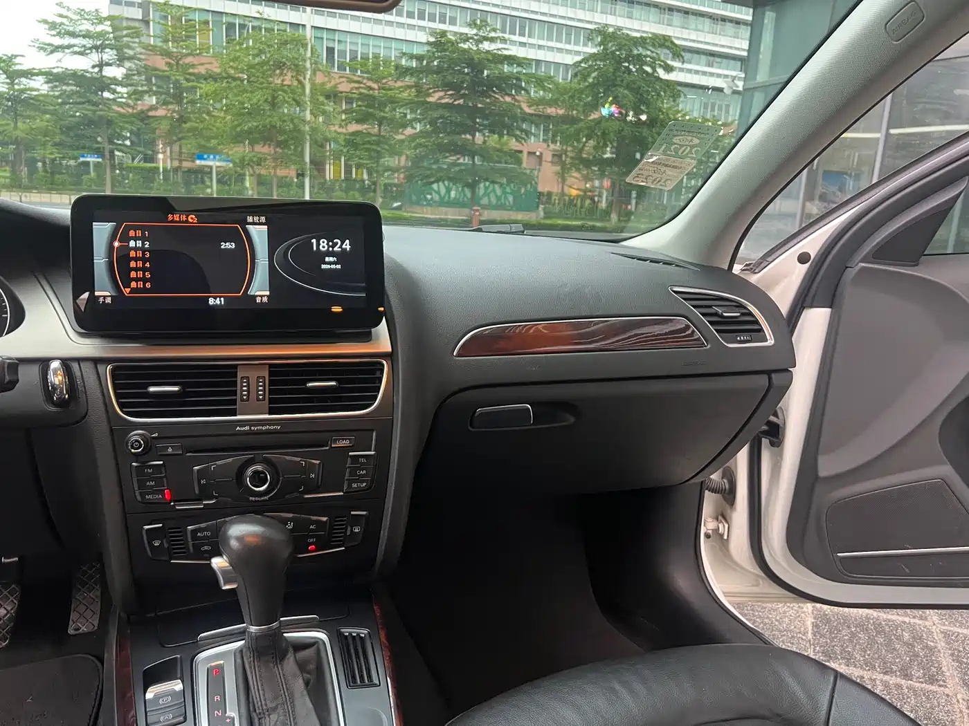 Audi A4L 2010 2.0 TFSI Comfort фото 21