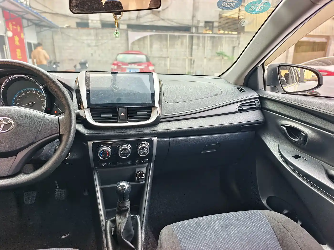 Toyota YARiS L Zhi Xiang 2017 2017 1.5E Manual Charming Edition