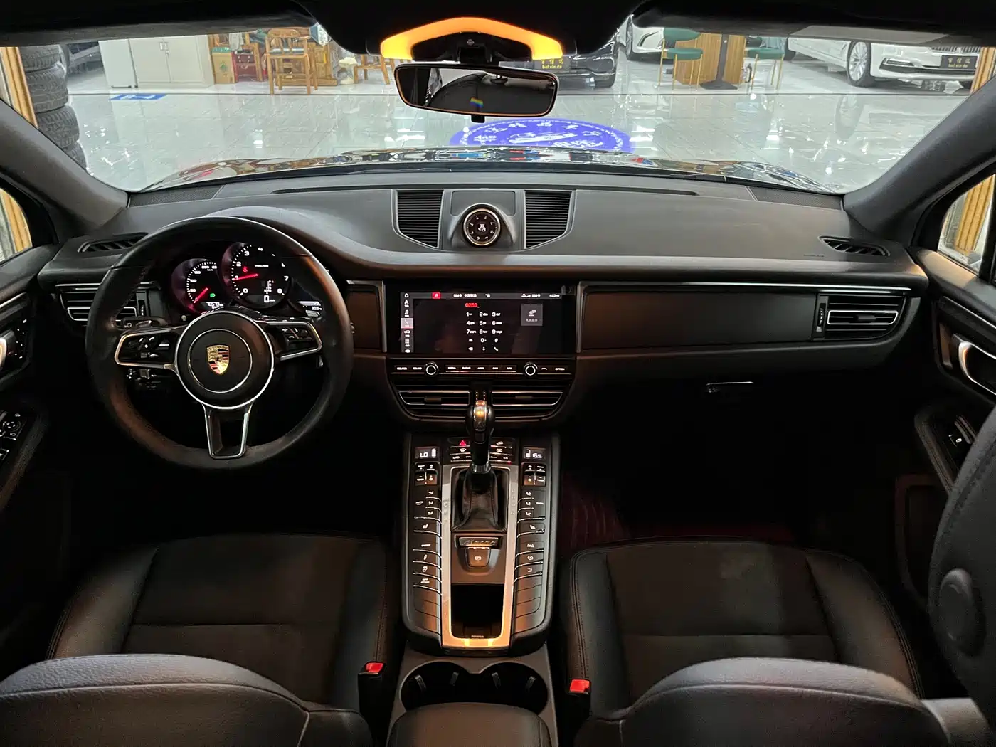 Porsche Macan 2018 Macan 2.0T фото 12