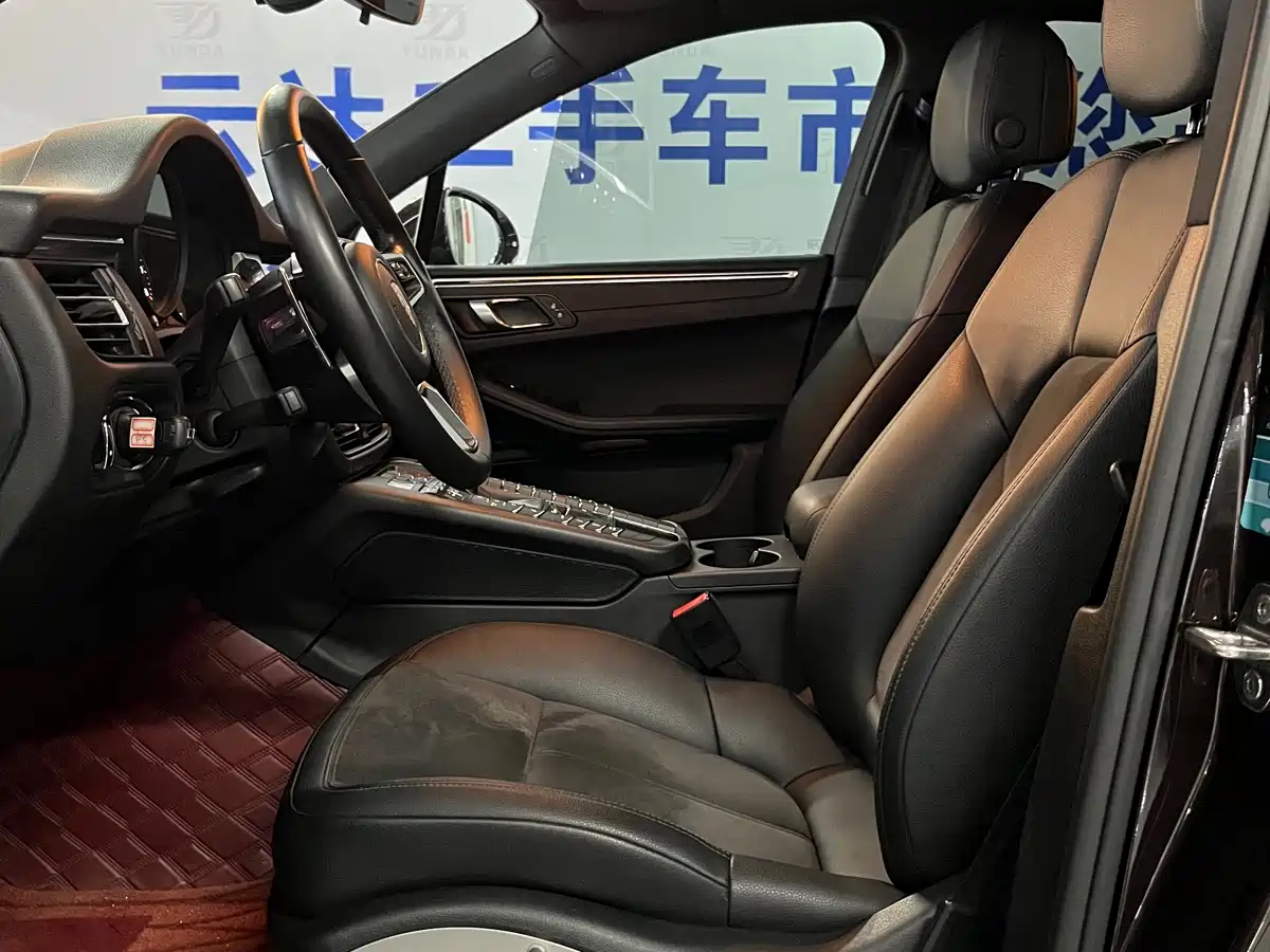 Porsche Macan 2018 Macan 2.0T фото 10