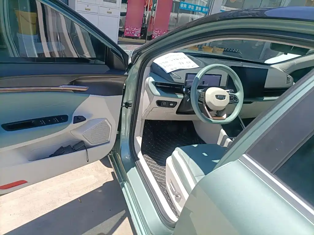 Geely Geometry G6 2022 2022 620 New Fun Edition