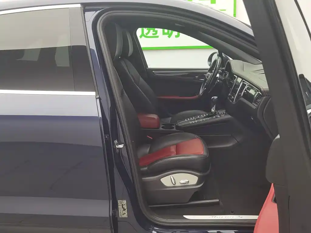 Фото 23 - Porsche Macan