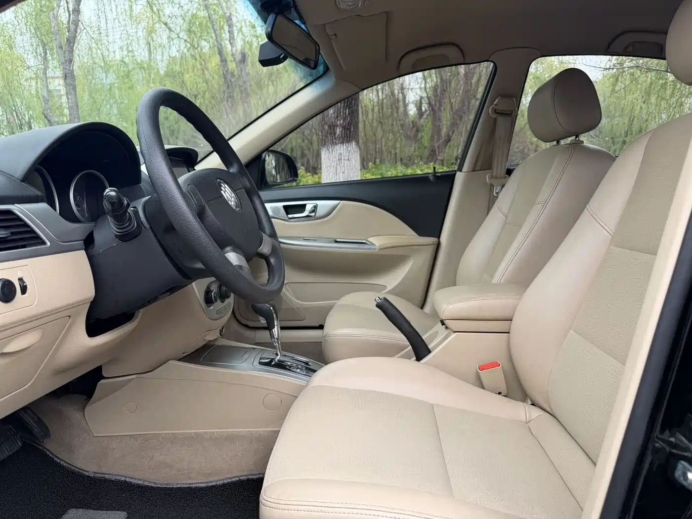 Buick Excelle 2013 1.5L Automatic Classic фото 9