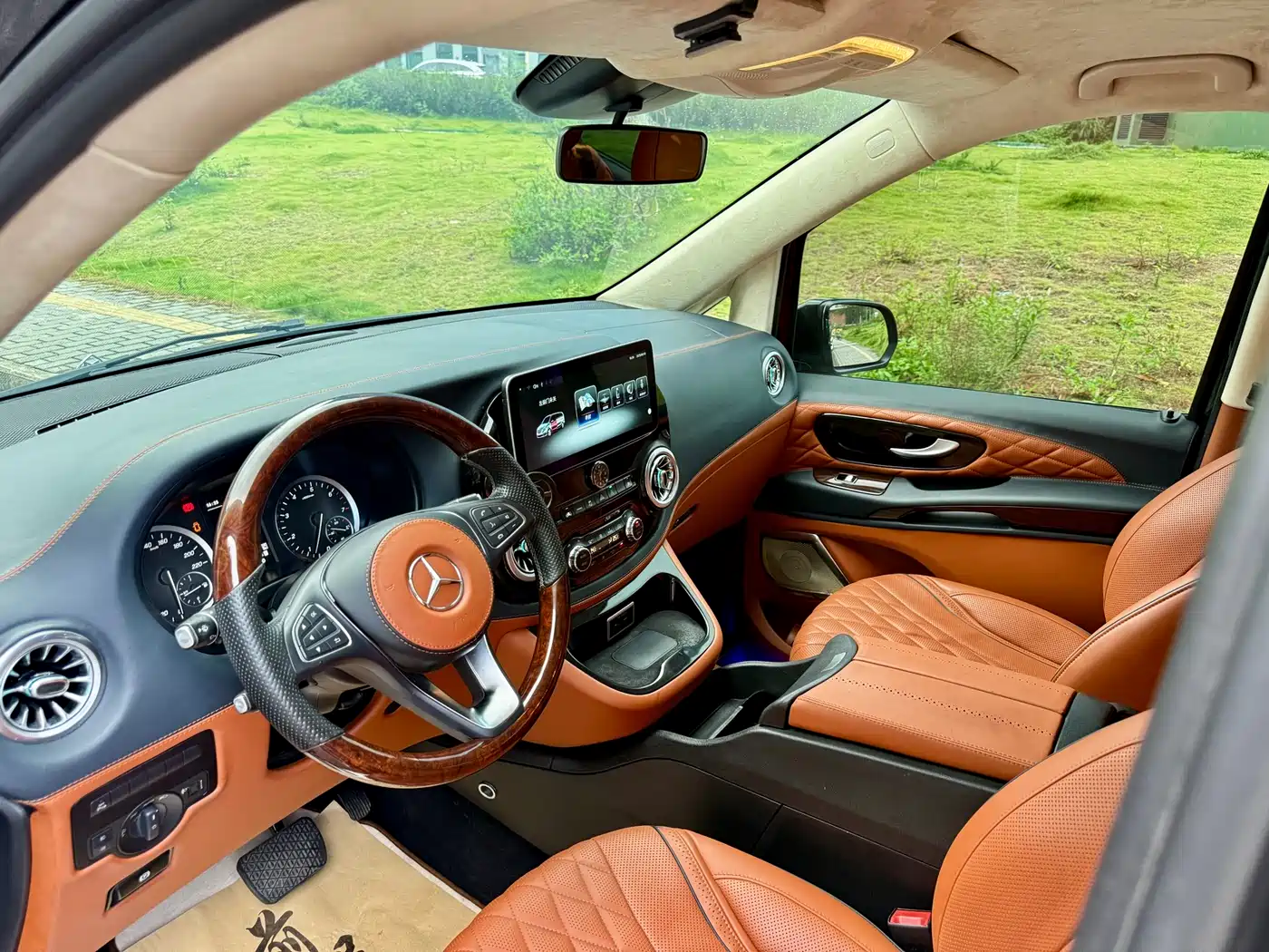 Mercedes-Benz Vito 2020 2.0T Business Edition (7-seater) фото 16