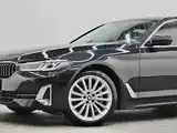 صورة 9 - BMW 5 Series