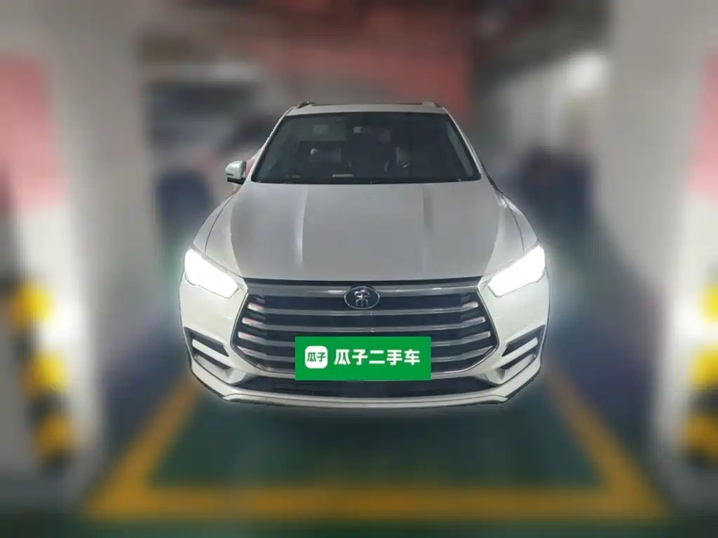 Фото 2 - BYD Song Pro