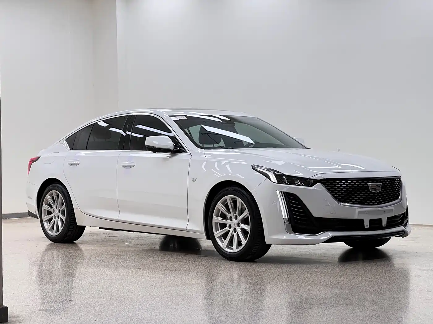 Cadillac CT5 2020 2020 28T Fashion Model