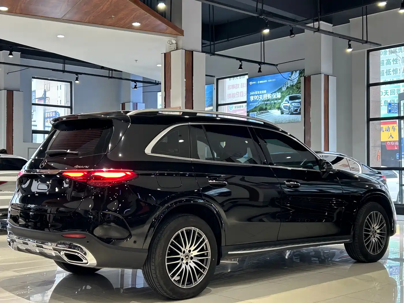 Mercedes-Benz GLC 2024 Facelift GLC 300 L 4MATIC Sport 5-seater фото 26