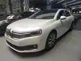 Photo 2 - Citroën C6