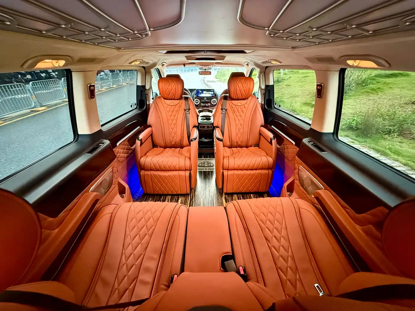 Mercedes-Benz Vito 2020 2.0T Business Edition (7-seater) фото 12