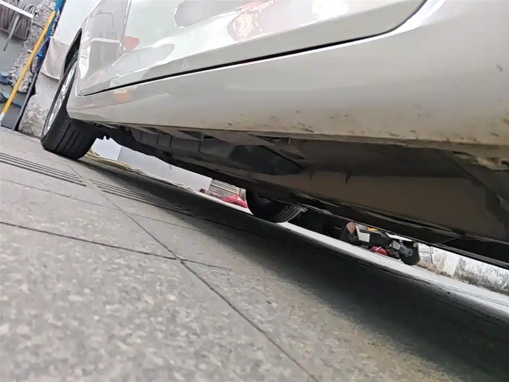 Toyota Camry 2016 2.0G 10th Anniversary Leading Edition фото 21
