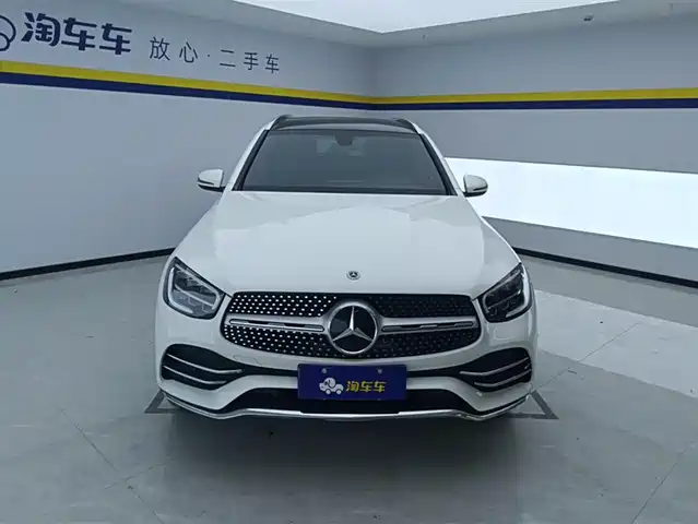 MERCEDES-BENZ GLC