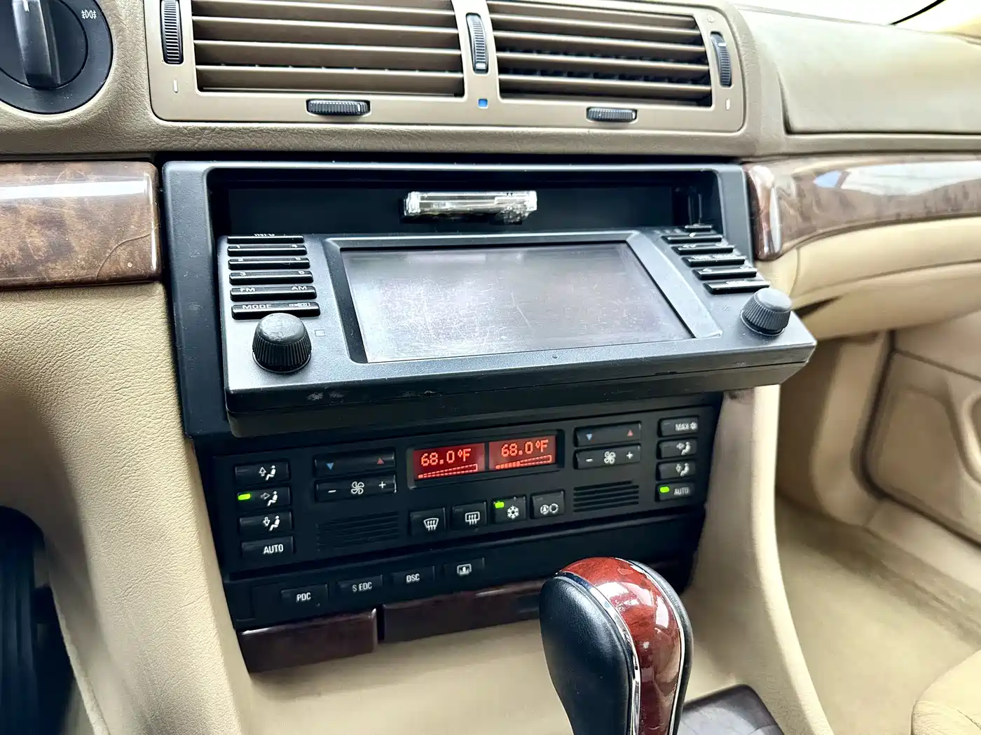 BMW 7 Series 2001