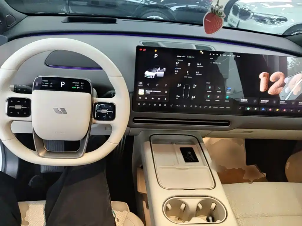 Li Auto i6 2025 2025 2WD Base Model