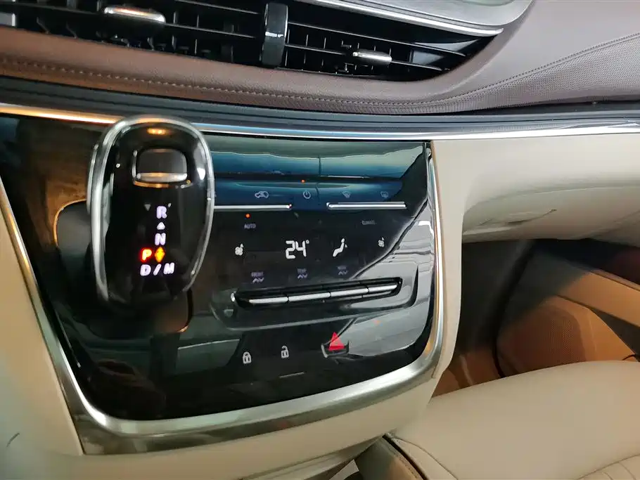 Buick GL8 2022 Land Business Class 652T Luxury фото 16