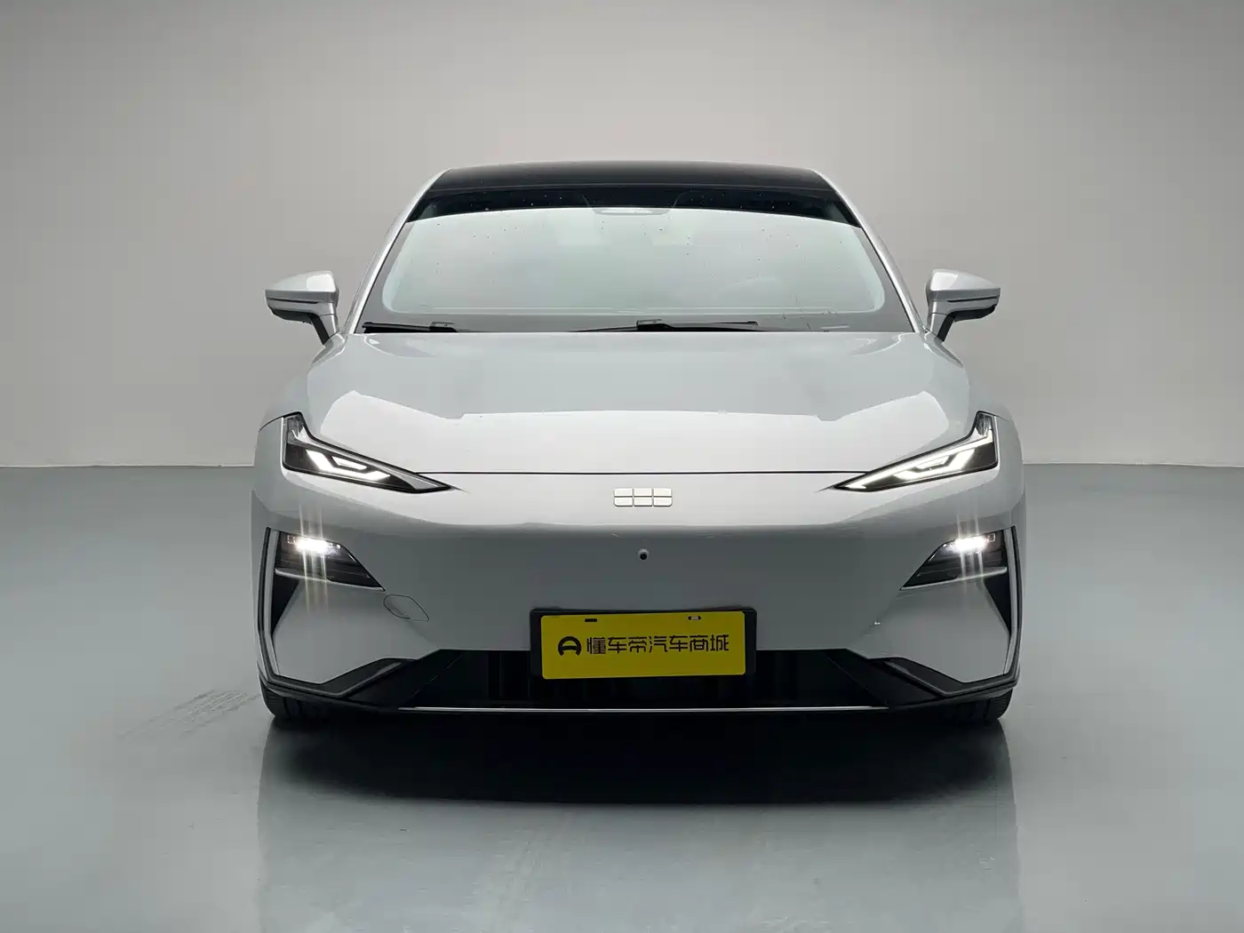 GEELY GALAXY GALAXY E8