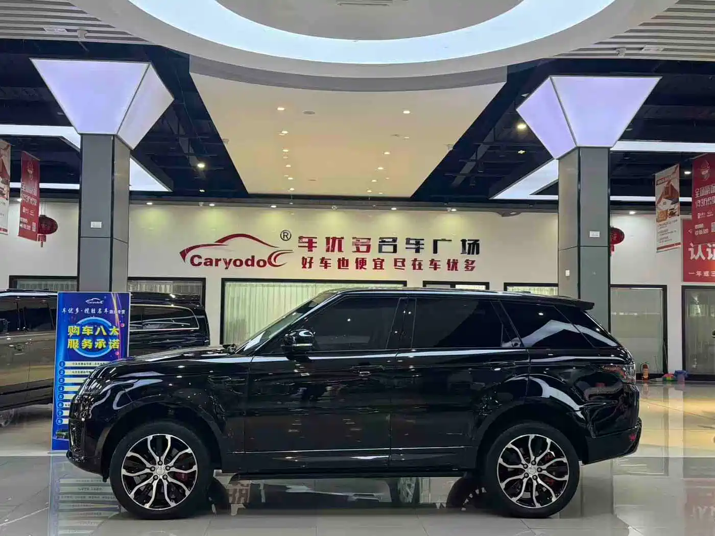 Land Rover Range Rover Sport 2014 3.0 SC V6 Trendsetting Genesis Edition фото 3