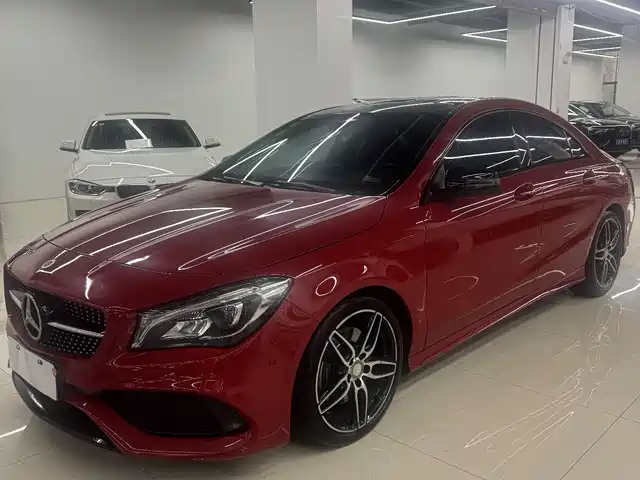 MERCEDES-BENZ CLA