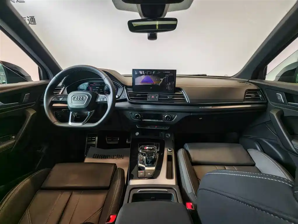 Audi Q5L 2023 40T Luxury Dynamic фото 14