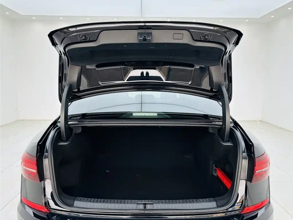 Volkswagen Passat 2019 Model 280TSI Business Edition China VI фото 24