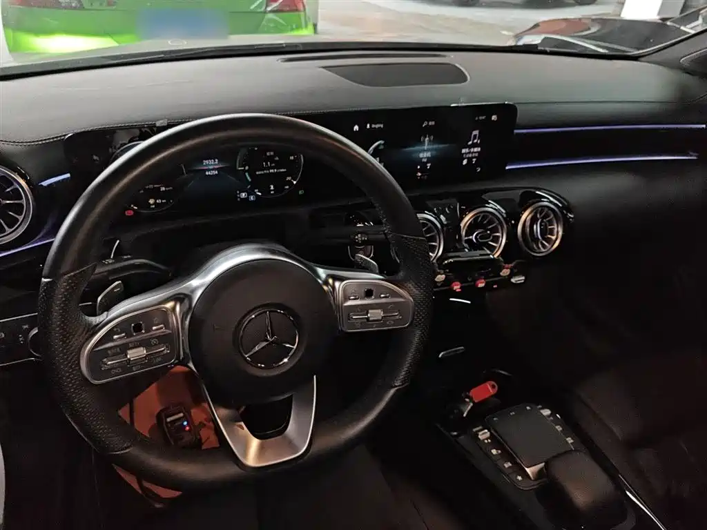 Mercedes-Benz A-Class 2022 Facelift A 200 L Sport Sedan Dynamic фото 10