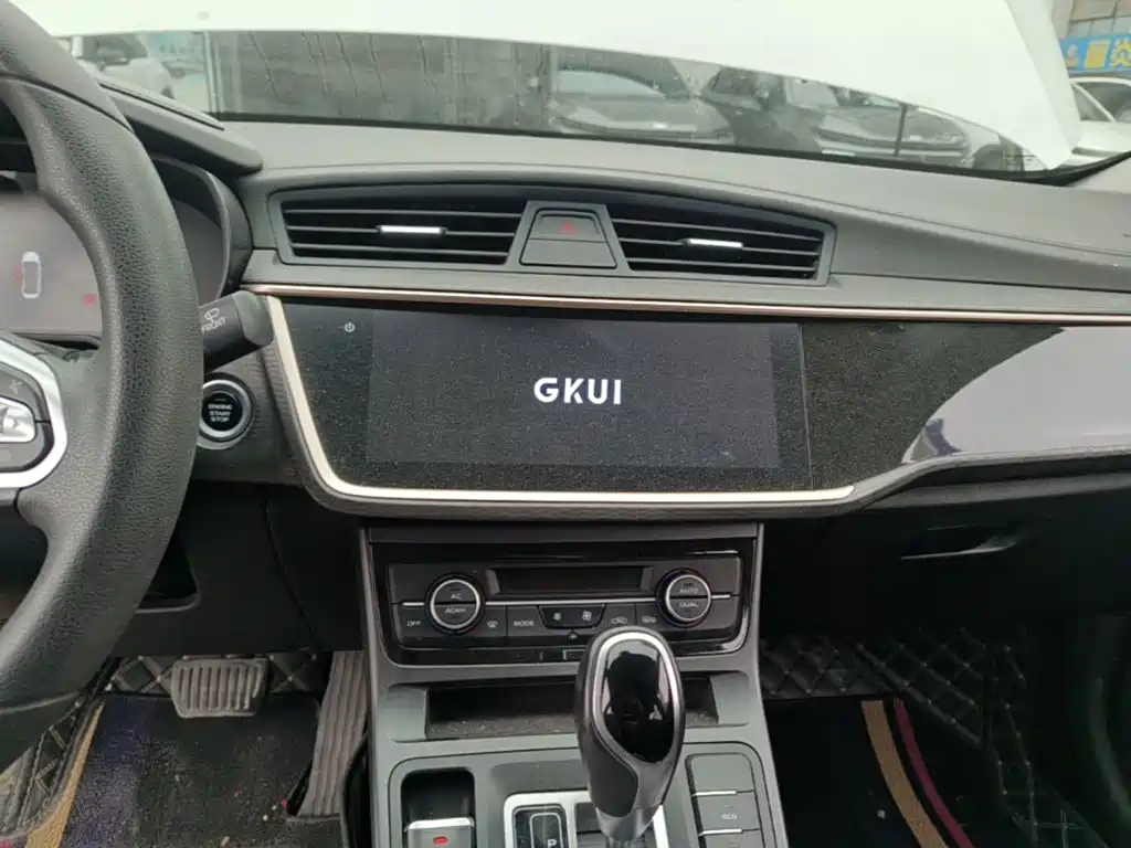 صورة 13 - Geely Emgrand GL