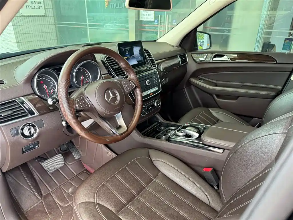 Mercedes-Benz GLS 2018 Facelift GLS 400 4MATIC Sport фото 5