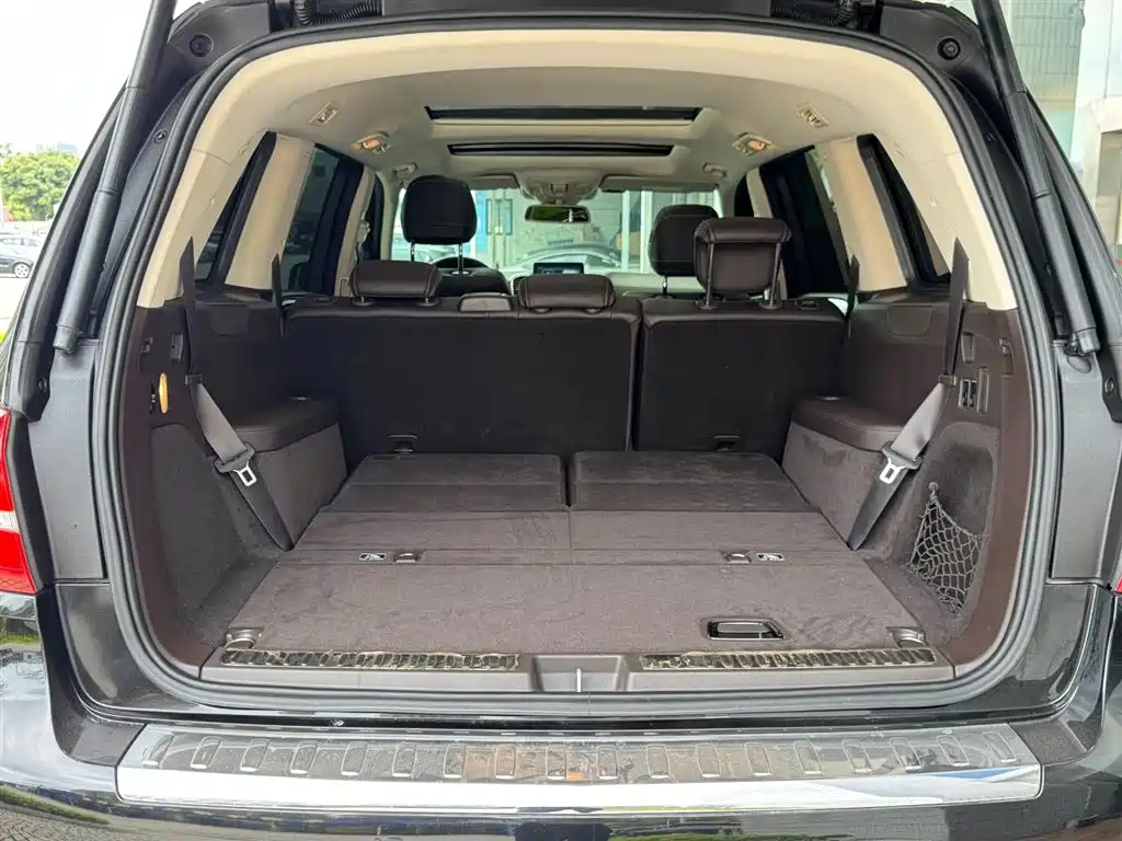 Mercedes-Benz GLS 2018 Facelift GLS 400 4MATIC Sport фото 17