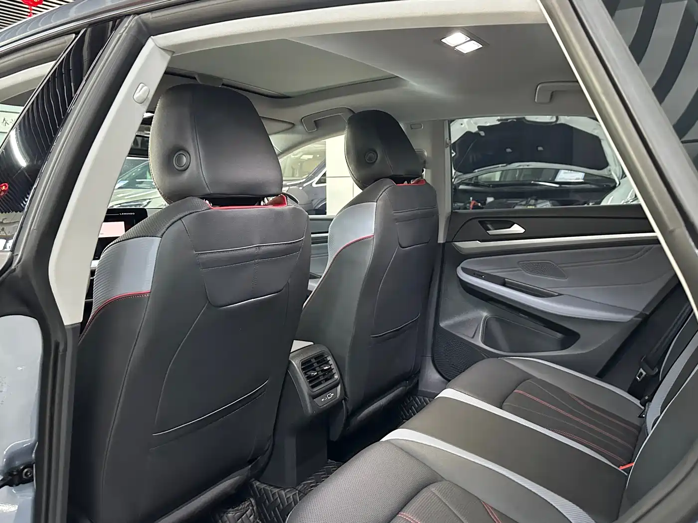 Volkswagen Lamando, миниатюра 7