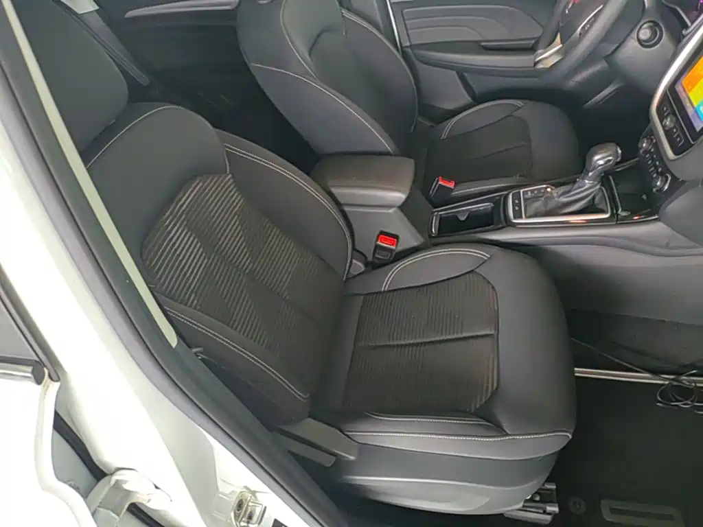 Roewe RX3 2020 2020 1.6L CVT 4G Ultra Comfort Elite