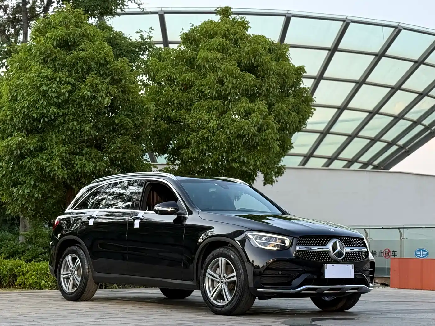 Mercedes-Benz GLC 2020 GLC 260 L 4MATIC Luxury фото 3