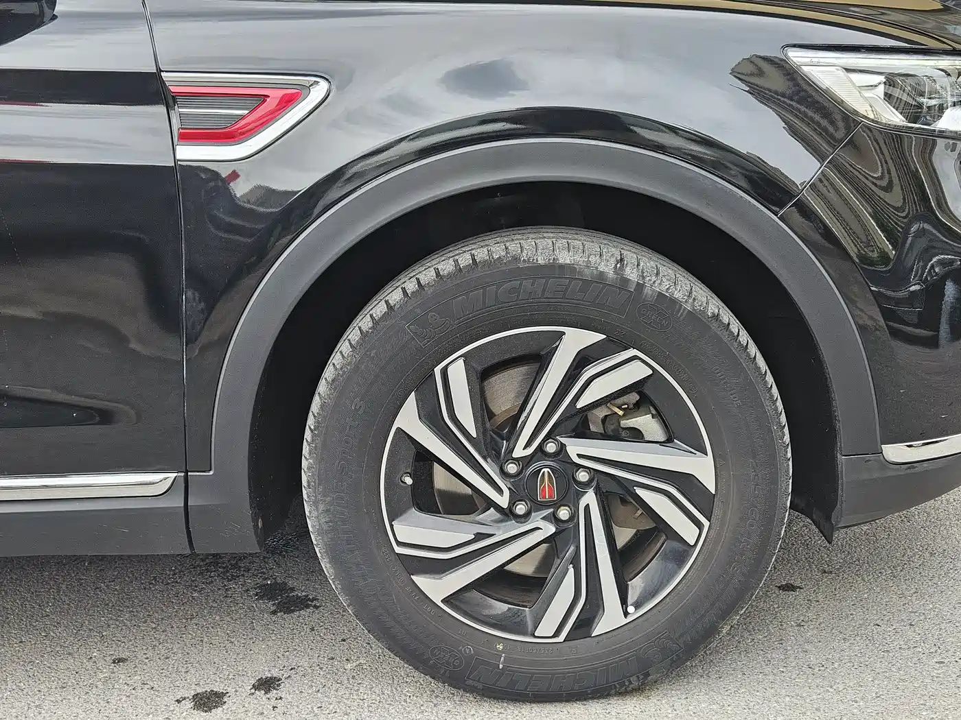 Hongqi HS5 2022 2.0T Smart Connect Joy Edition фото 11