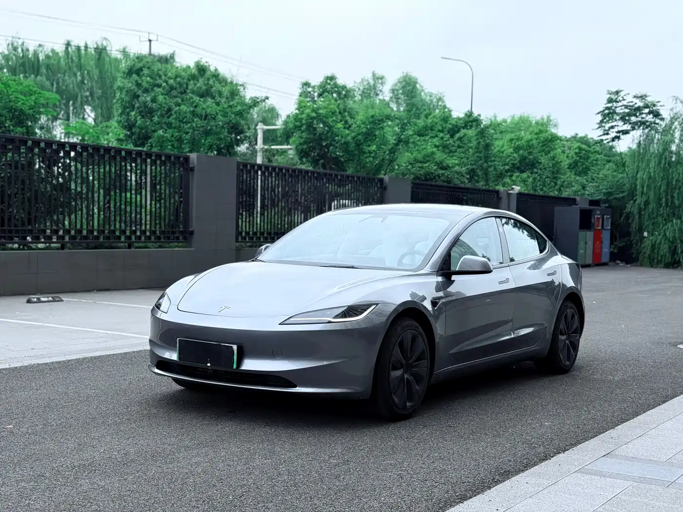 Tesla Model 3 2025 Long Range All-Wheel Drive фото 5