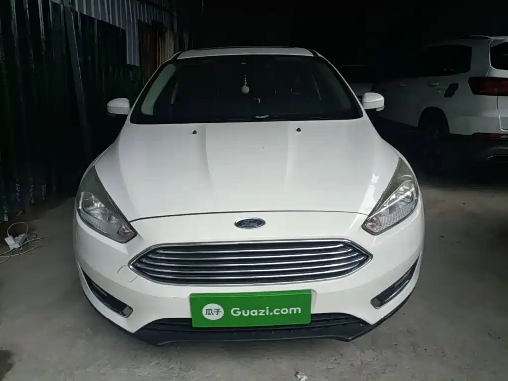Фото 3 - Ford Focus