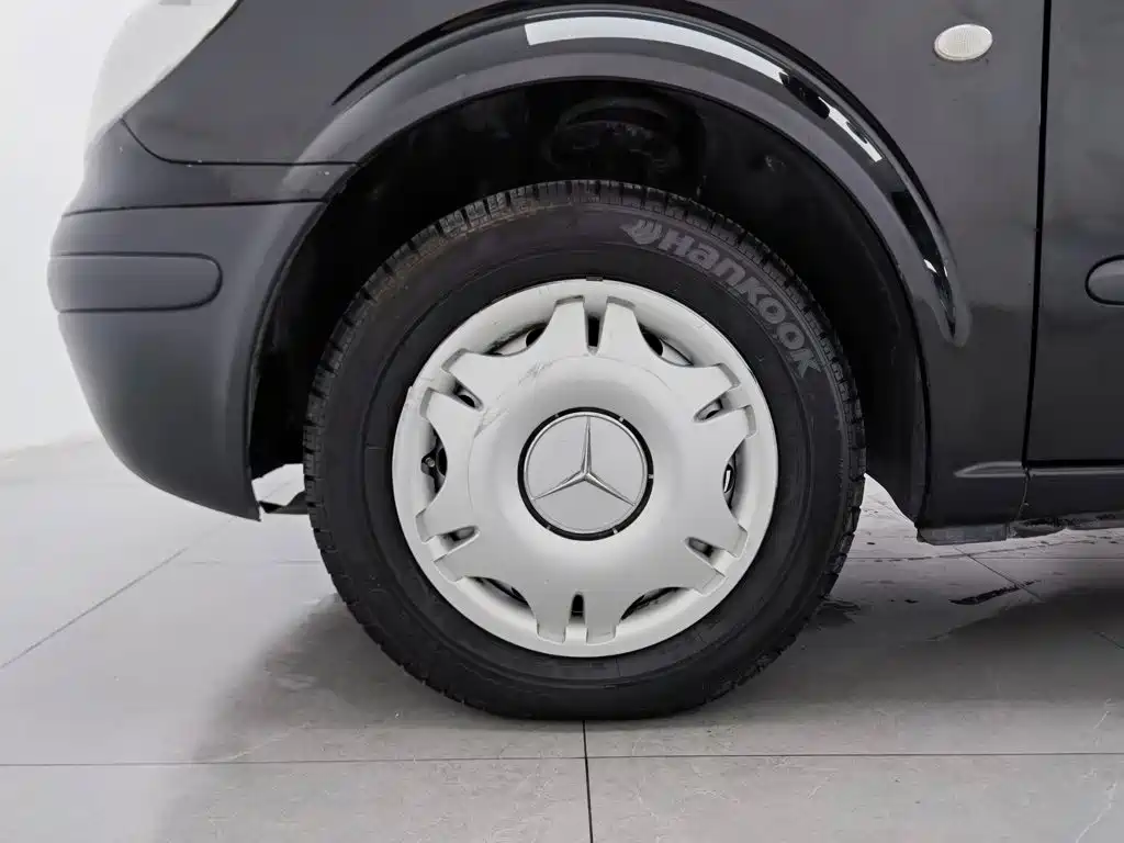 Mercedes-Benz Vito (Import) 2011 2010 VITO 3.2L Compact
